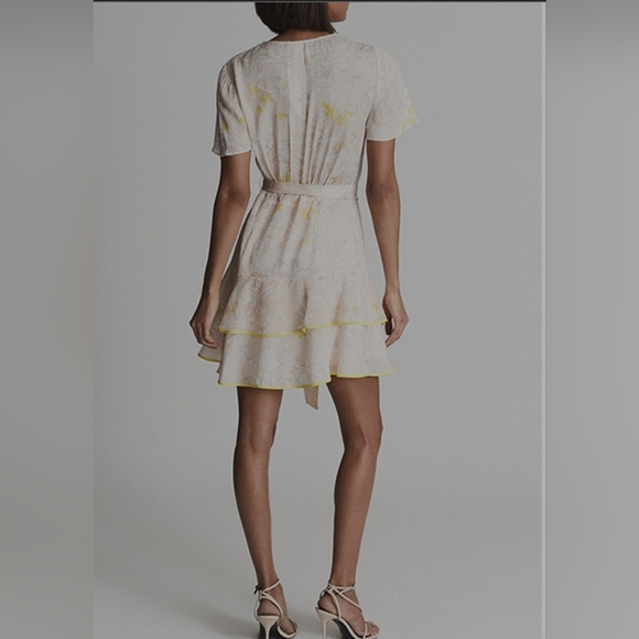 Reiss Carlotta Short Flutter Sleeve Dress in Blush Size US 4 - Picture 3 of 16